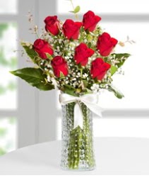 7 Adet vazoda kırmızı gül sevgiliye özel  Denizli yurtiçi ve yurtdışı çiçek siparişi 