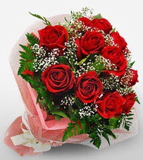12 adet kırmızı güllerden kaliteli gül  Denizli çiçek gönderme sitemiz güvenlidir 